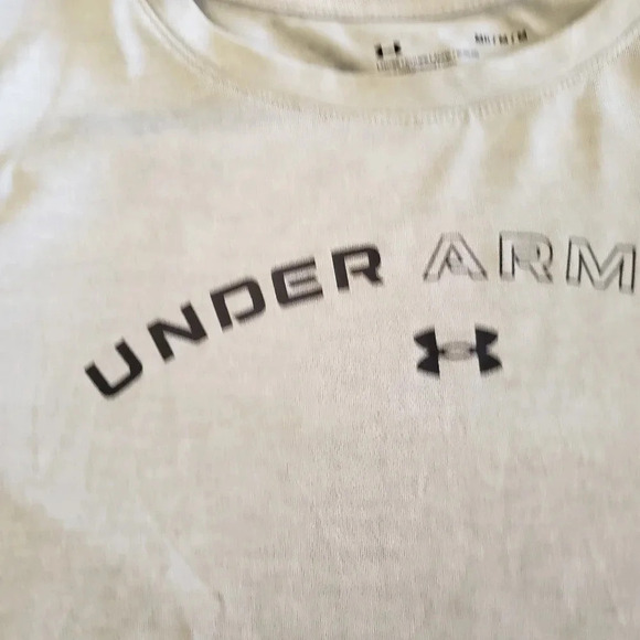 *UNDER ARMOUR, Size M, Grey and Black, Heatgear t-shirt - Picture 4 of 7